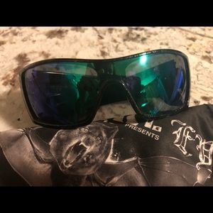 Oakley Batwolf polarized emerald lenses